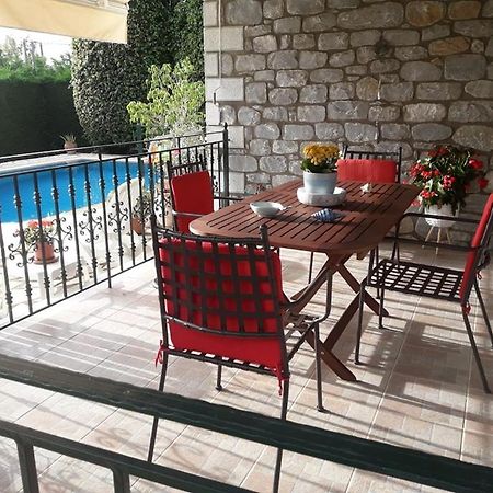 Kelly'S Villa In Stoupa Neokhorion  Eksteriør bilde