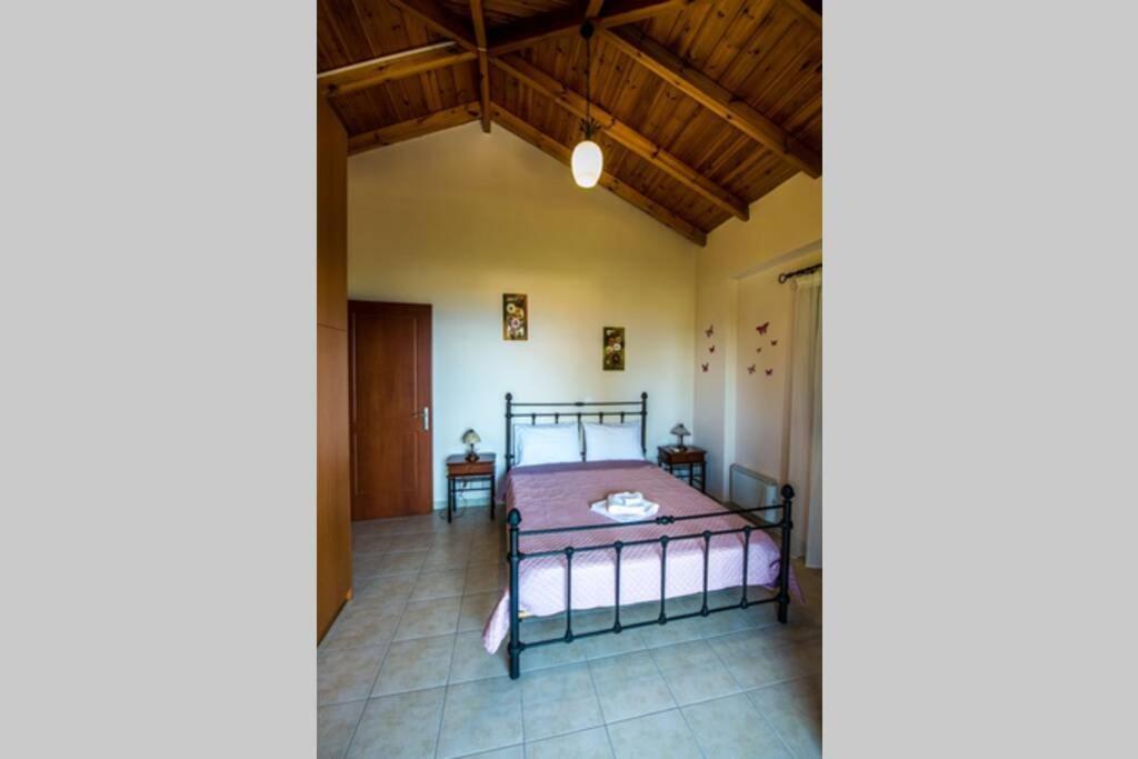 Kelly'S Villa In Stoupa Neokhorion  Eksteriør bilde