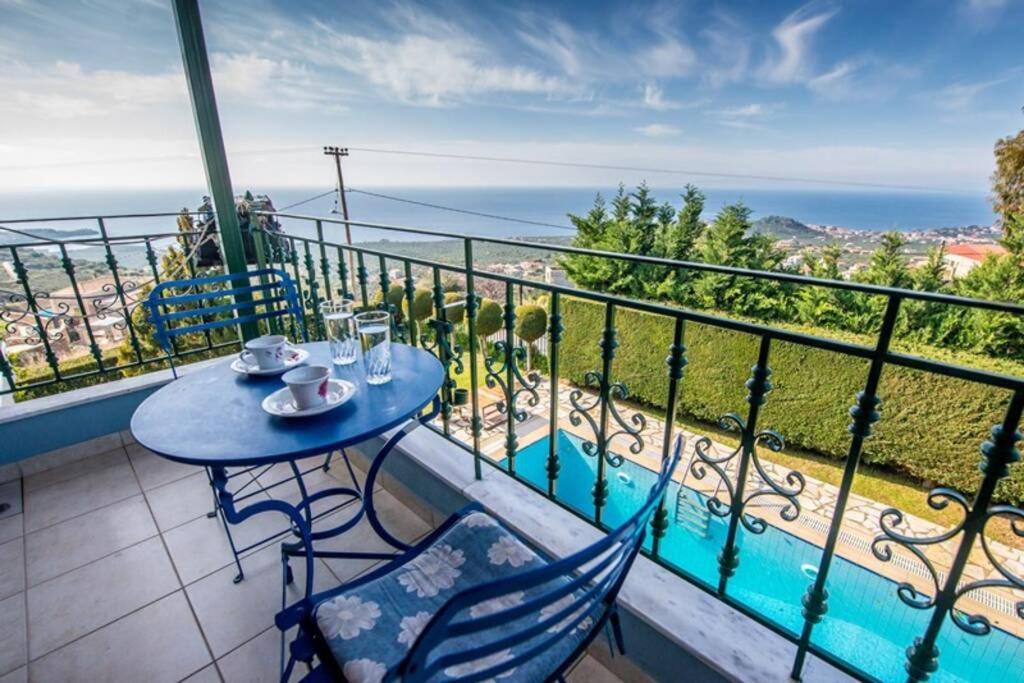 Kelly'S Villa In Stoupa Neokhorion  Eksteriør bilde