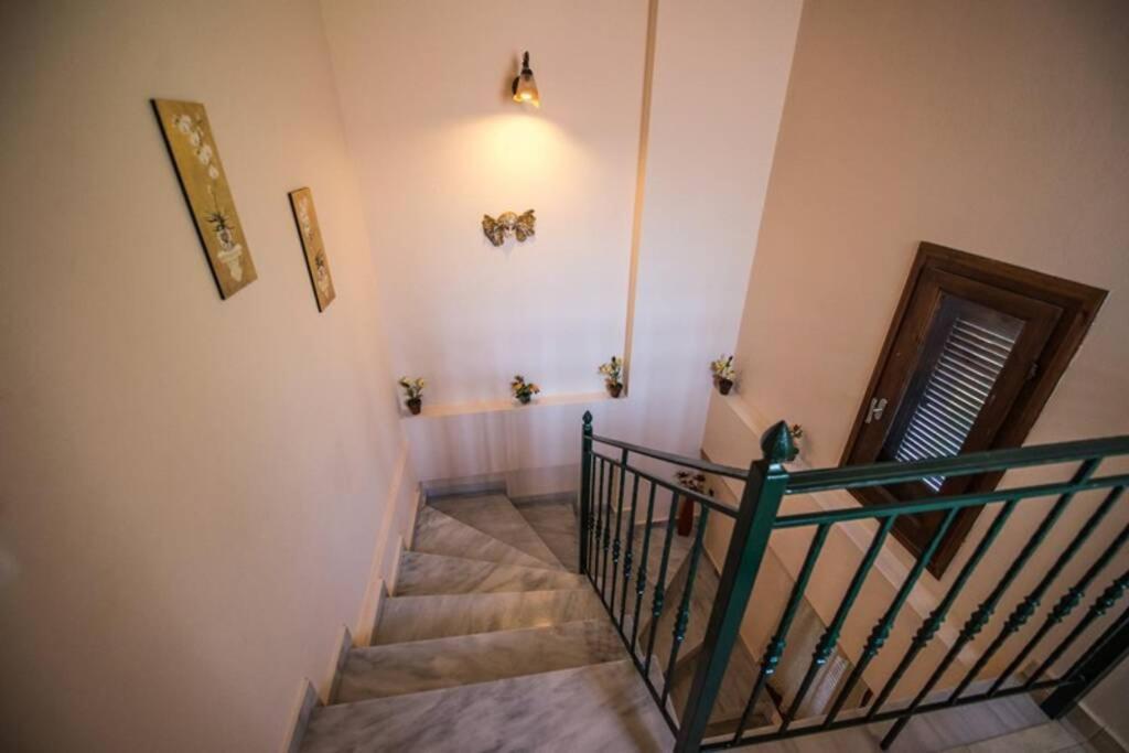 Kelly'S Villa In Stoupa Neokhorion  Eksteriør bilde
